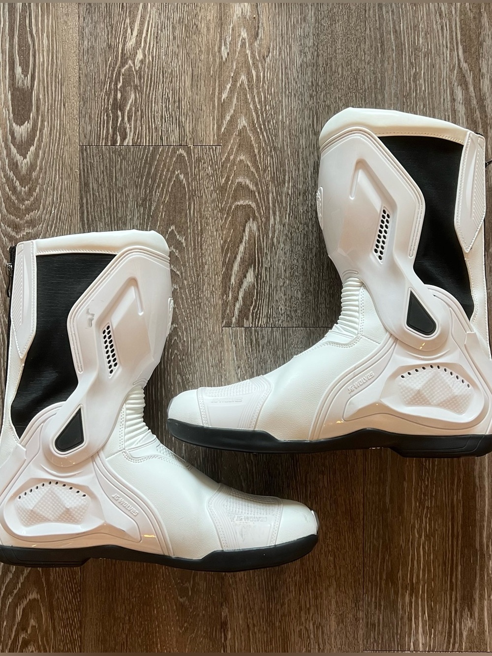 JG Wolves White Motorcycle Riding Boots (Men’s 13)